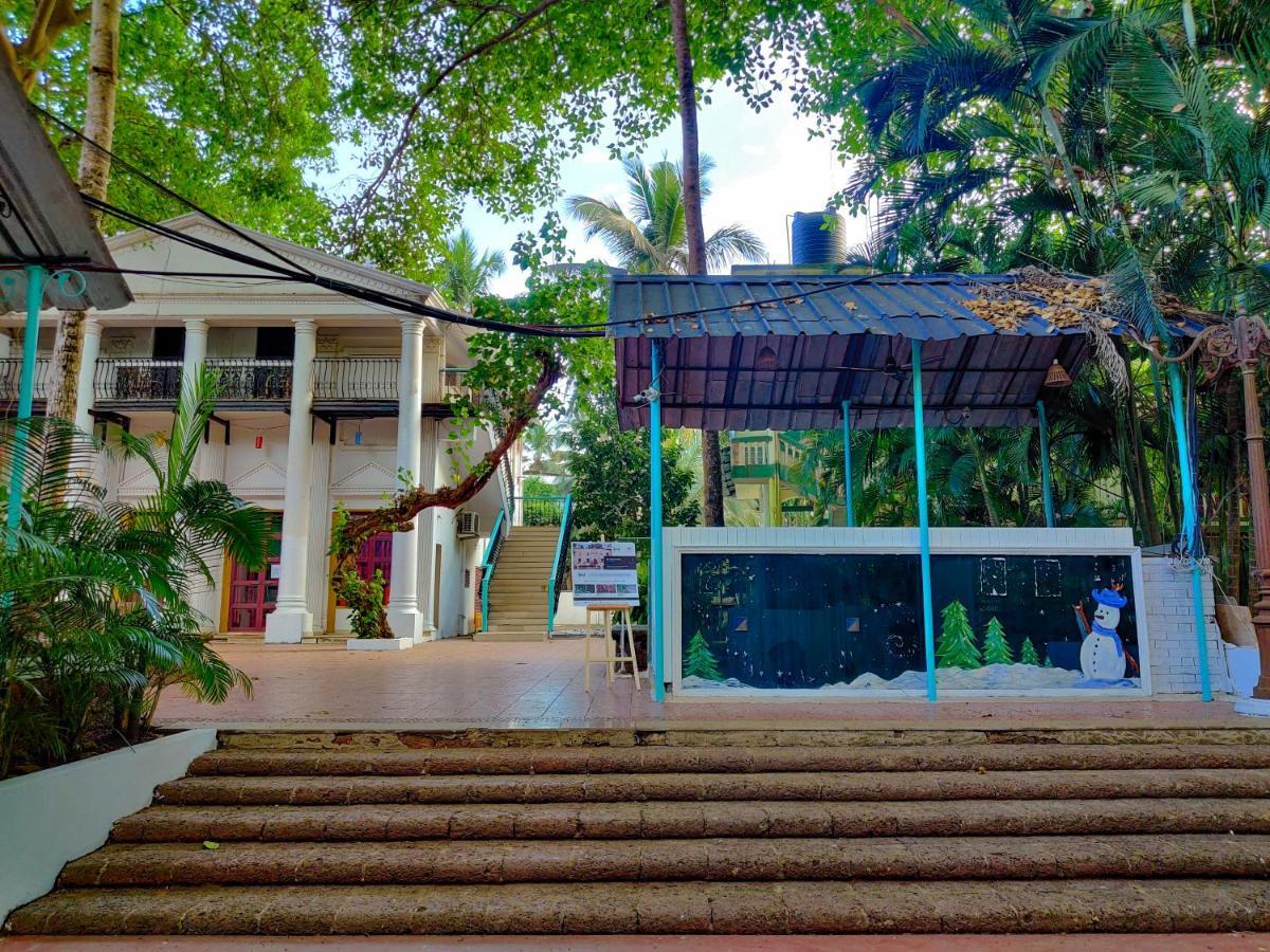 Piggy Calangute By Urban Nomads - Dorms & Pvt Rooms GOA Екстериор снимка