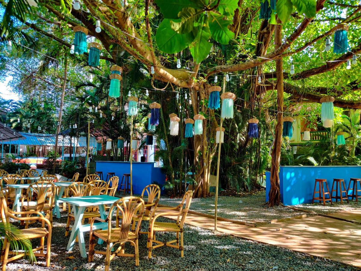 Piggy Calangute By Urban Nomads - Dorms & Pvt Rooms GOA Екстериор снимка