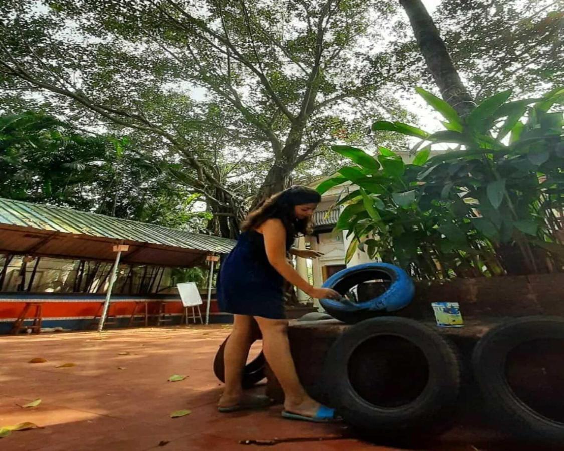 Piggy Calangute By Urban Nomads - Dorms & Pvt Rooms GOA Екстериор снимка