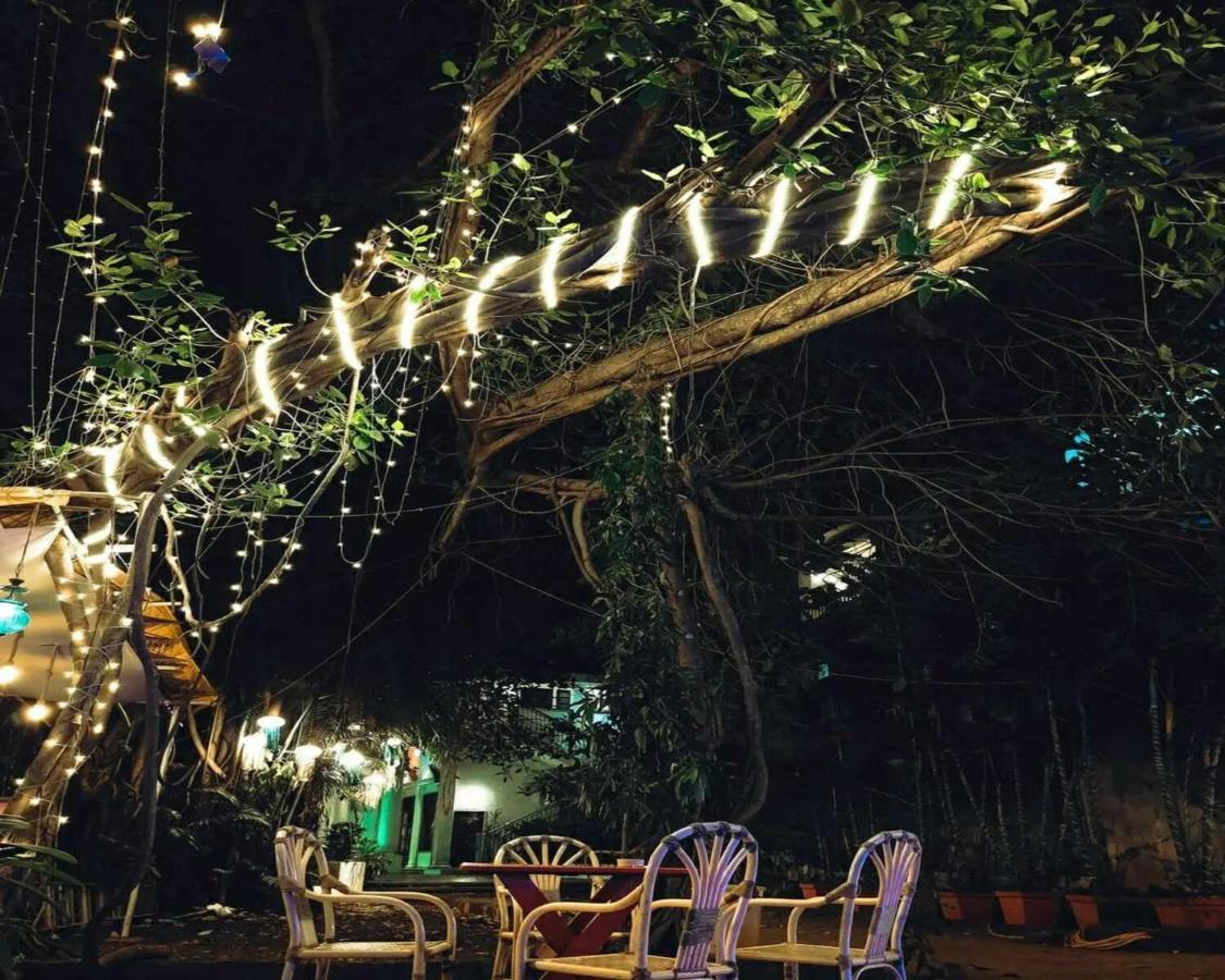 Piggy Calangute By Urban Nomads - Dorms & Pvt Rooms GOA Екстериор снимка