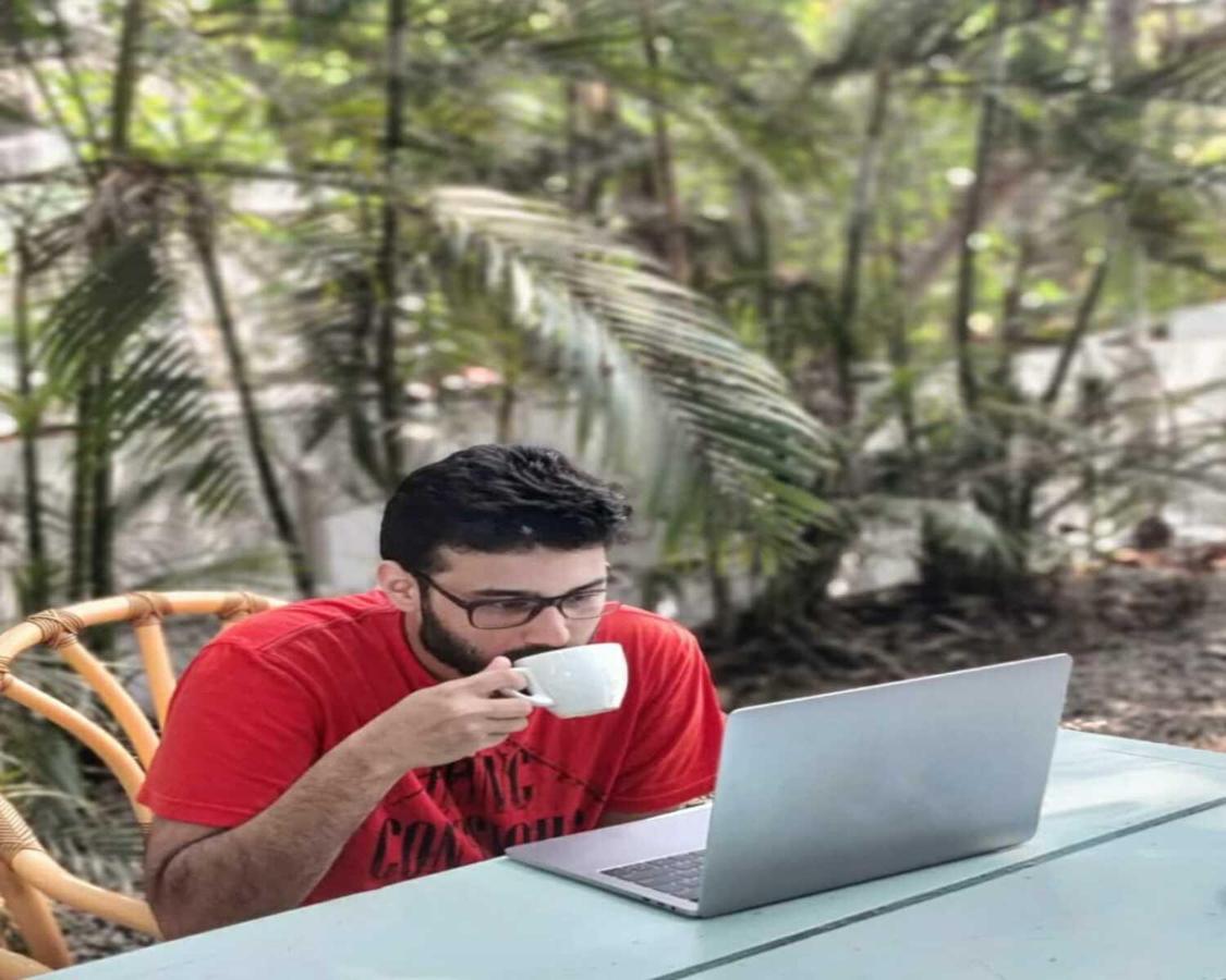 Piggy Calangute By Urban Nomads - Dorms & Pvt Rooms GOA Екстериор снимка