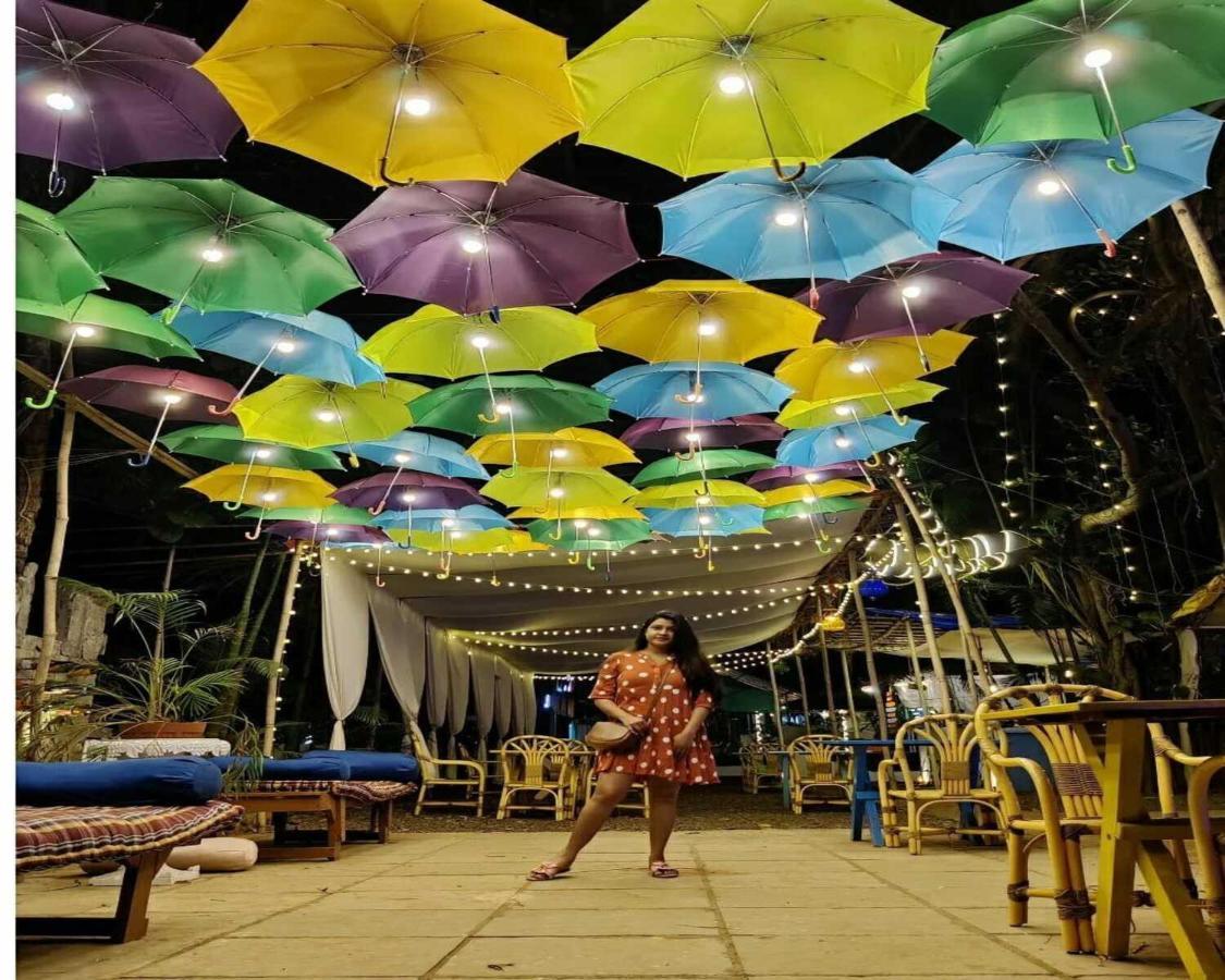 Piggy Calangute By Urban Nomads - Dorms & Pvt Rooms GOA Екстериор снимка