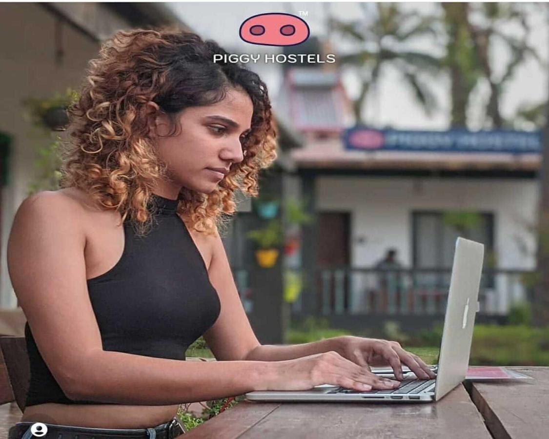 Piggy Calangute By Urban Nomads - Dorms & Pvt Rooms GOA Екстериор снимка