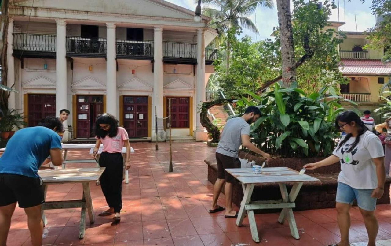 Piggy Calangute By Urban Nomads - Dorms & Pvt Rooms GOA Екстериор снимка